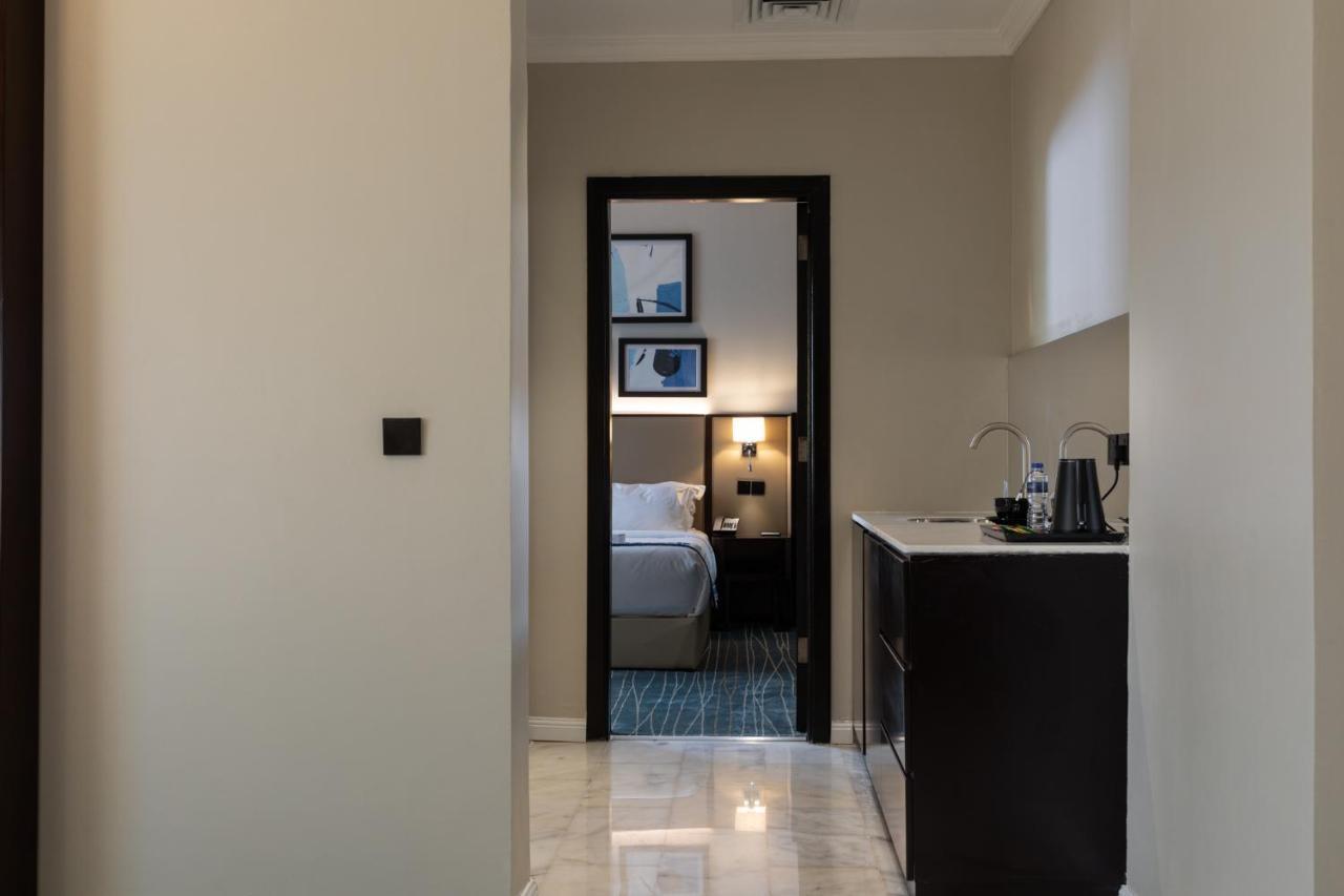 Hotel Prime Almina Jiddah Esterno foto